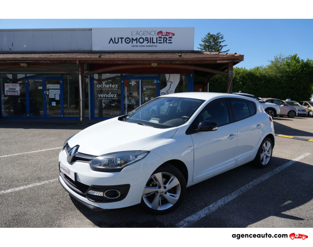 M&eacute;gane III (3) 1.2 TCE 115 LIMITED ECO2 2015 occasion 01000 Saint-Denis-l&egrave;s-Bourg