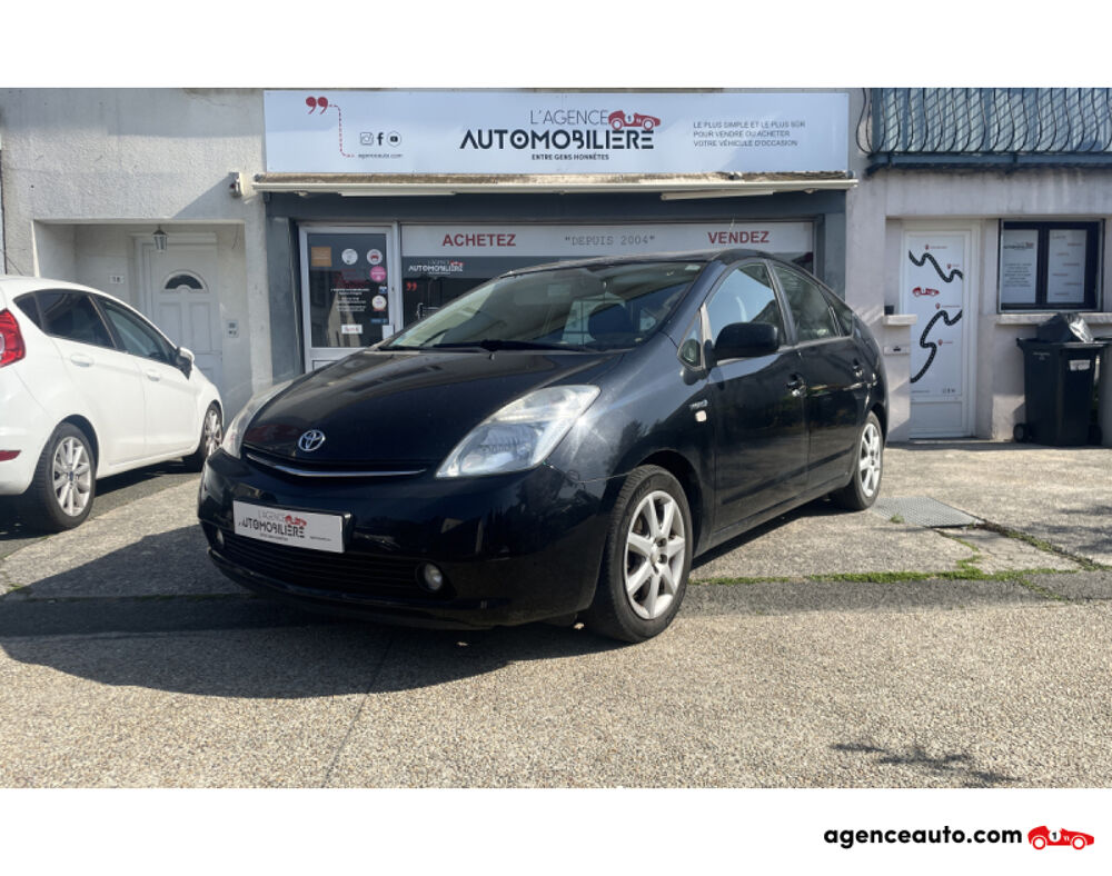 Prius II 1.5i 110cv 10&egrave;me Anniversaire - Suivi Toyota 2009 occasion 49124 Saint-Barth&eacute;lemy-d'Anjou
