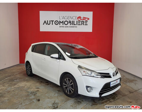Toyota Verso 2.0 D-4D 124 BVM6 + TOIT PANO + ATTELAGE 2013 occasion Chambray-l&egrave;s-Tours 37170