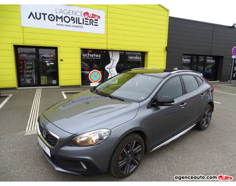 Volvo V40 2.0 L D3 150 ch OVERSTA EDITION 2016 occasion Yerville 76760