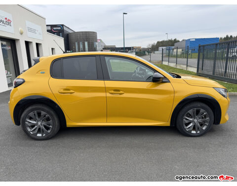 208 e- 100kW 136 ALLURE | GARANTIE 12 MOIS 2022 occasion 44140 Le Bignon