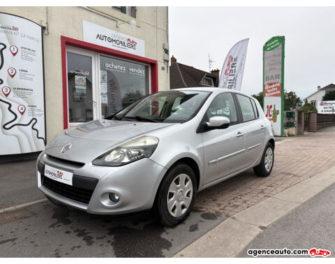 Renault clio III 1.2 i 16V 75 cv