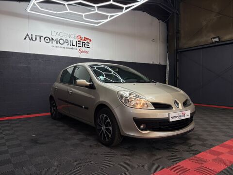Clio 1.4 16V PRIVIL&Egrave;GE 2006 occasion 78680 &Eacute;p&ocirc;ne