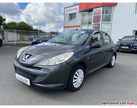 Peugeot 206 1.1 60CV URBAN | GARANTIE 6 MOIS | DISTRI OK 01/2026 2011 occasion Pont-Saint-Martin 44860