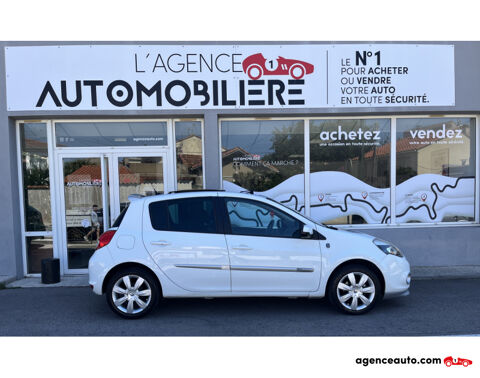 Renault clio 1.2 Tce 100cv XV de France TOIT OUVRANT