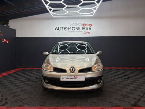 Clio 1.4 16V PRIVIL&Egrave;GE 2006 occasion 78680 &Eacute;p&ocirc;ne