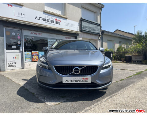 V40 T2 122 ch Momentum business - Carnet d'entretien tamponn&eacute; 2018 occasion 49124 Saint-Barth&eacute;lemy-d'Anjou