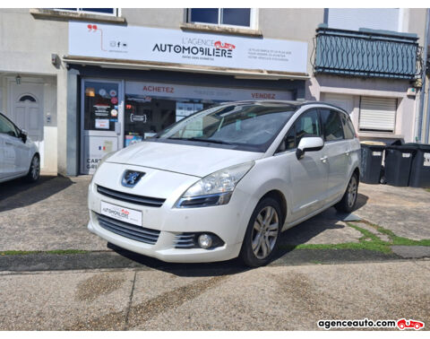 Peugeot 5008 1.6 HDi 112cv Allure 5P