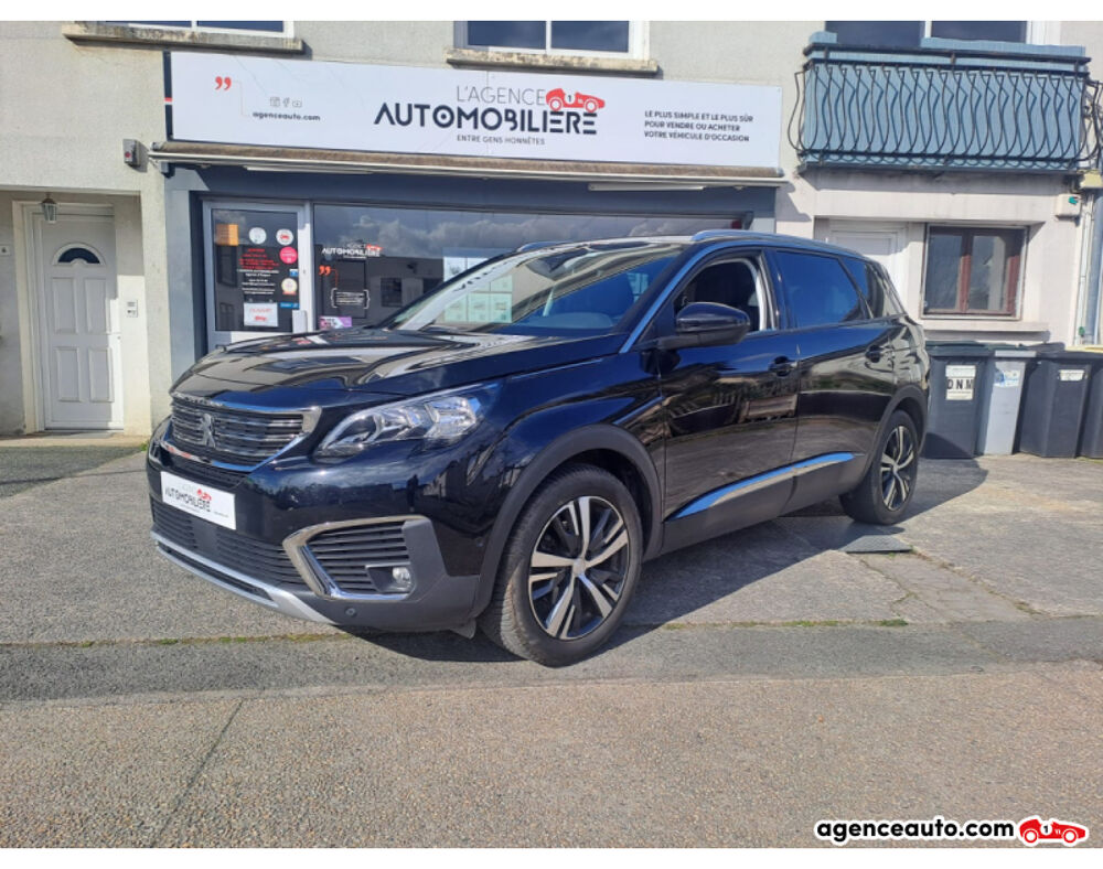 5008 1.2 PureTech 130 cv Allure - 7 Places - Attelage 2018 occasion 49124 Saint-Barthélemy-d'Anjou