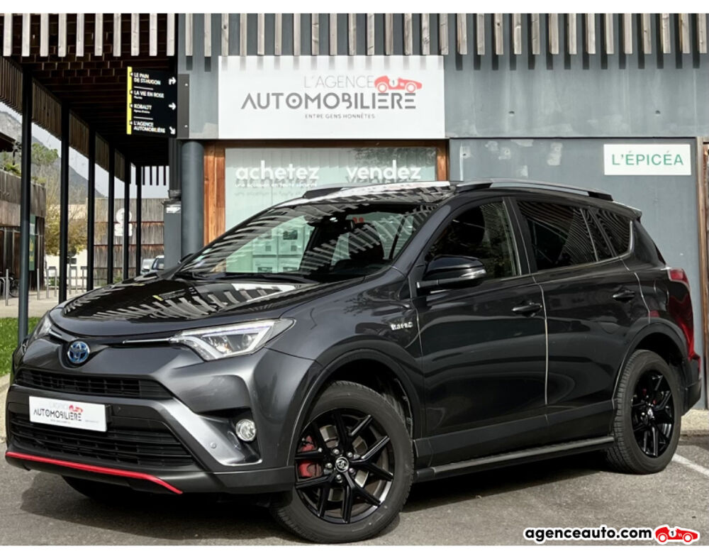 RAV 4 2.5 VVT-i 197ch Hybride Black Edition AWD 2017 occasion 38920 Crolles