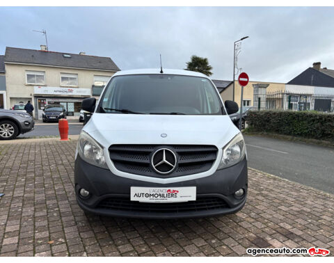 Citan fourgon 109 CDI 1.5 90 cv - Attelage 2012 occasion 49124 Saint-Barth&eacute;lemy-d'Anjou