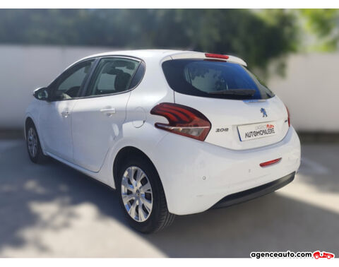 208 SOCIETE 1.6 BLUEHDI 75 (125cv) PREMIUM GPS // CLIM // DISTRI 2015 occasion 34160 Castries