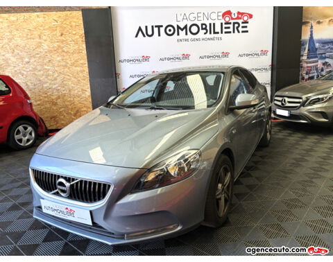 Volvo v40 2.0 D2 120 Eco momentun Business