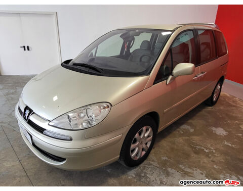 807 2.2 HDI 128 CH BVM6 7 PLACES - DISTRIBUTION NEUVE 2005 occasion 37170 Chambray-l&egrave;s-Tours