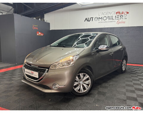 Peugeot 208 1.2 VTI Urban Soul 4.0 CV 2014 occasion &Eacute;p&ocirc;ne 78680