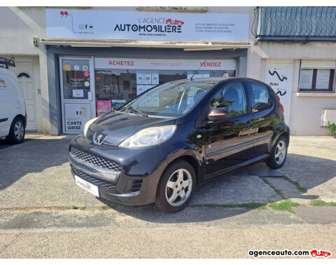 Peugeot 107 5 Portes 1.0i 68 cv Black & Silver E