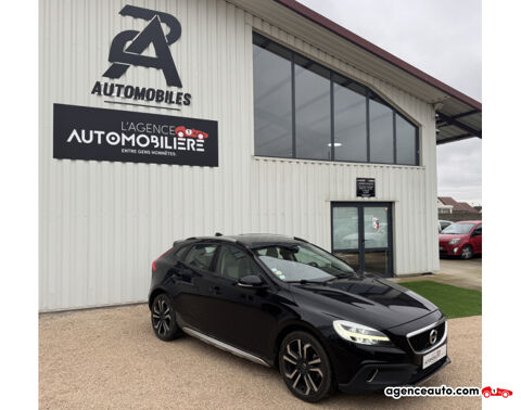 Volvo V40 VOLVO 2.0 TDi - 150 cv Cross Country 2018 occasion Châtenoy-en-Bresse 71380