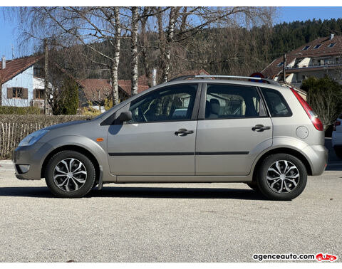 Fiesta 1.4 tdci 68ch carnet 2003 occasion 25300 Pontarlier