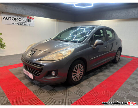 Peugeot 207 1.6 HDi 90  Distribution faite  Garant