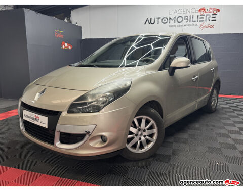 Renault Sc&eacute;nic III dCi 110ch Privil&egrave;ge EDC 2010 occasion &Eacute;p&ocirc;ne 78680
