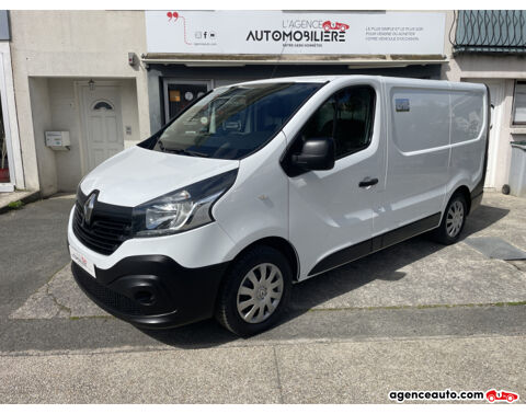Renault Trafic III Fourgon L1H1 1200 1.6 dCi 90 cv Grand Confort - Attelage 2015 occasion Saint-Barth&eacute;lemy-d'Anjou 49124