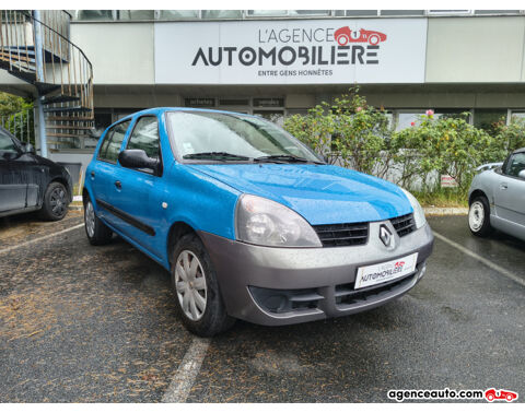 Renault clio II Campus Authentique 5 Portes 1.2i 75 c