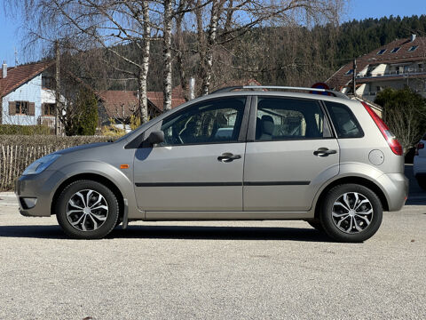 Fiesta 1.4 tdci 68ch carnet 2003 occasion 25300 Pontarlier