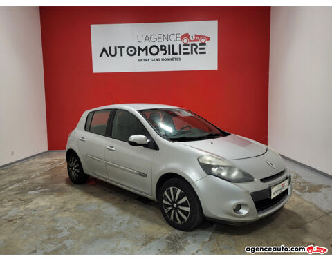 Renault clio III 1.2 75 TOMTOM GPS + REGULATEUR + CLI