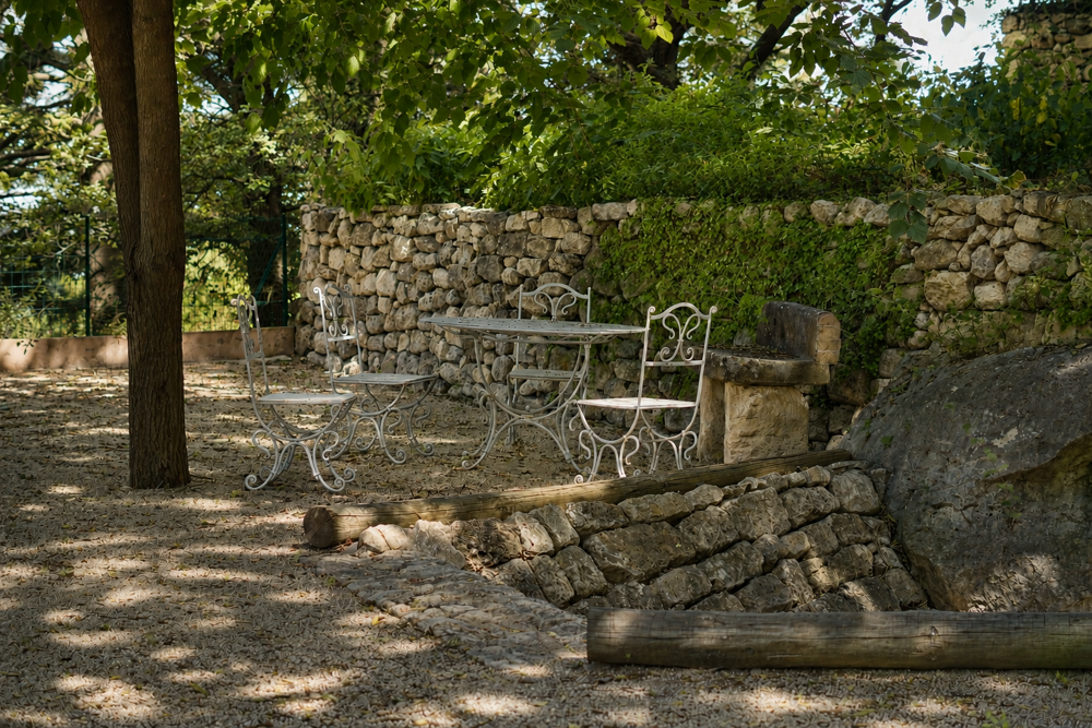 à vendre  Propriété/château La Garde-Adhémar (26700)