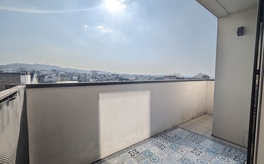 Vente Appartement Nanterre · Plateau Mont-Valérien - 4 pièces 82 m2 · Dernier étage · Vue dégagée Nanterre