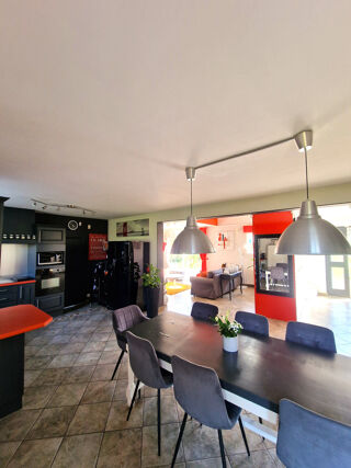  Maison � vendre 8 pi�ces 260 m�