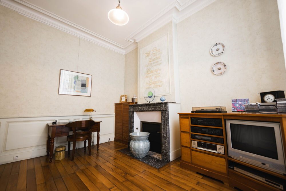 à vendre  Propriété/château Orléans (45000)