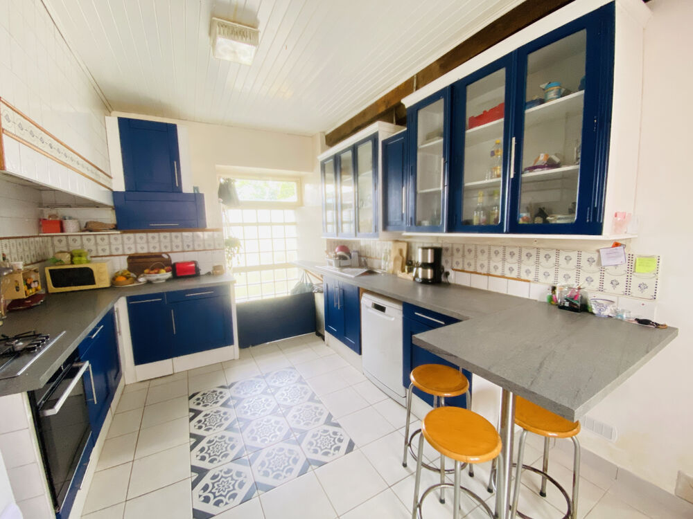 LONGÈRE EN PIERRES DE 148 M2 | 4 chambres | Jardin clos | Dépendances