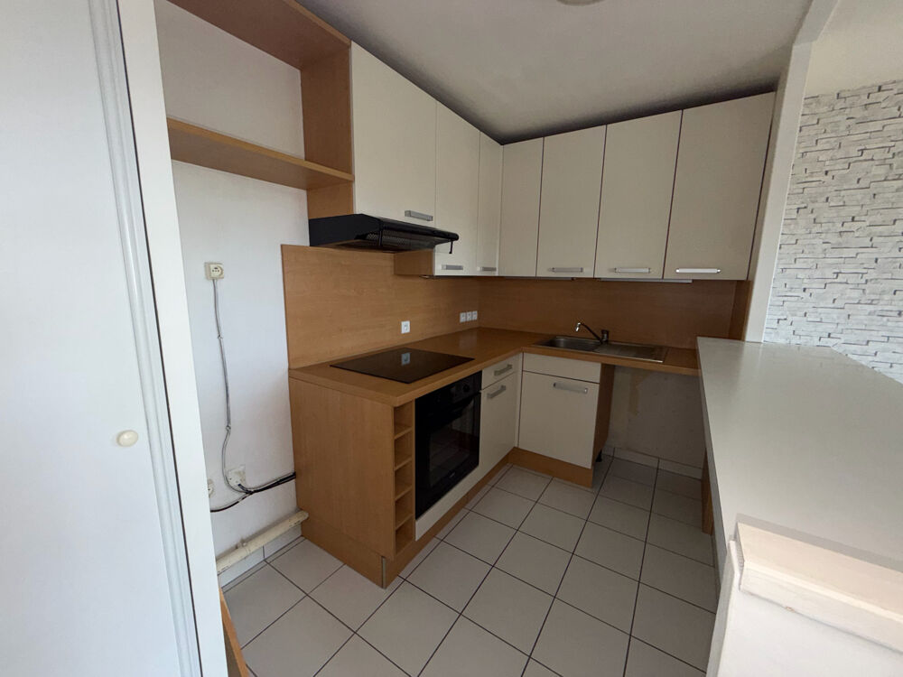 Location Appartement LOCATION APPARTEMENT T2 DE 44M2 NON MEUBLÉ Corbeil essonnes