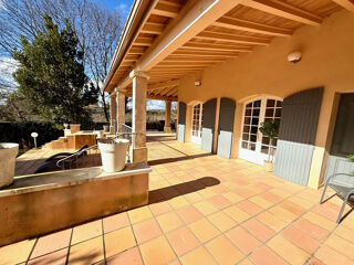  Maison � vendre 10 pi�ces 335 m�