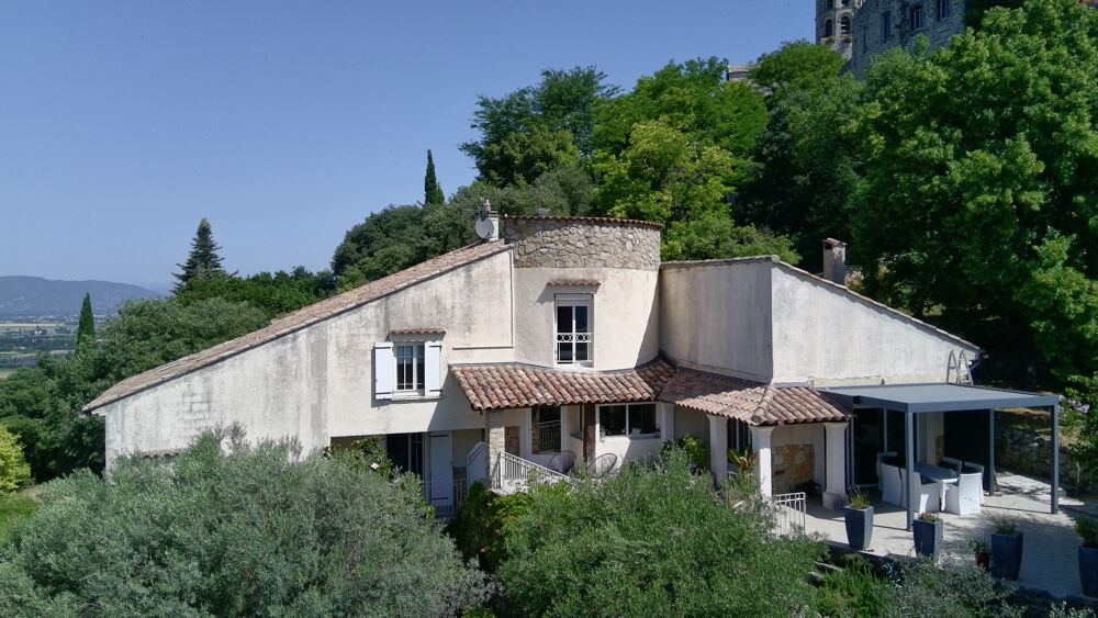 à vendre  Propriété/château La Garde-Adhémar (26700)
