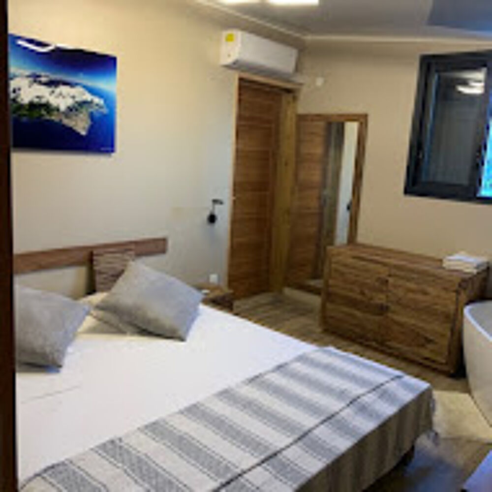 � vendre  Propri�t�/ch�teau Les Trois-Bassins (97426)