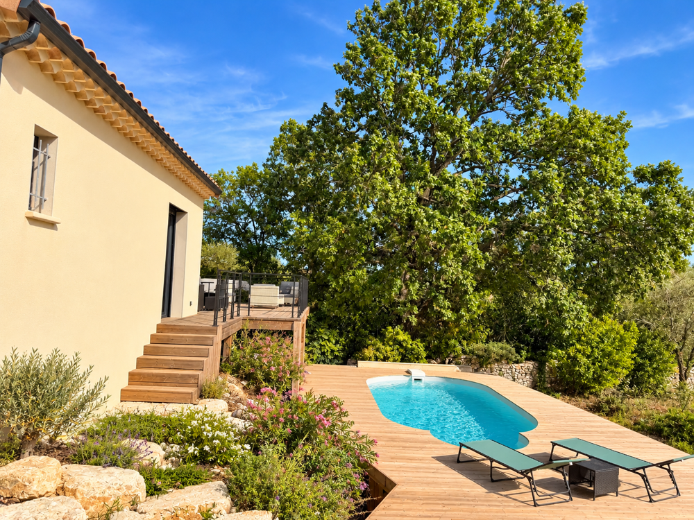 Vente Maison LE GARN - AUX PORTES DE L'ARDÈCHE - MAISON PLAIN PIED - 108M2 -3 CHAMBRES -  807M2 DE TERRAIN - PISCINE - GARA Le garn