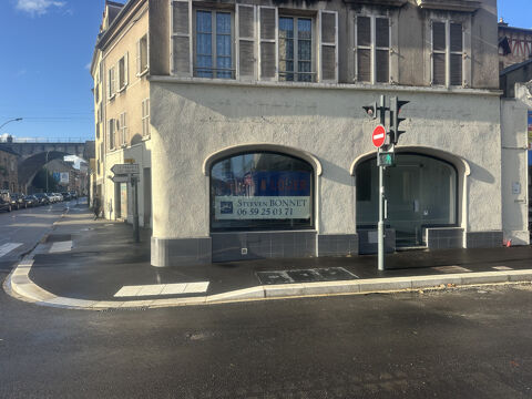 Local d'angle &agrave; louer 1680 78250 Meulan en yvelines