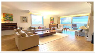  Appartement à vendre 3 pièces 143 m²