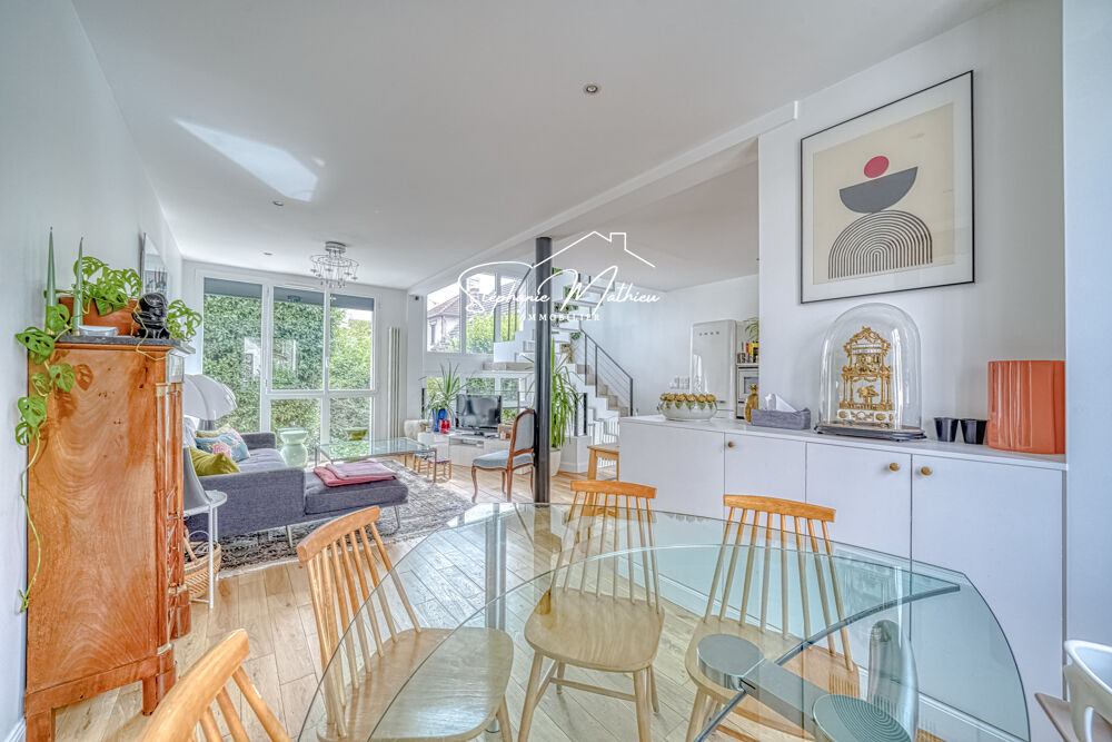 Vente Maison Rueil-Malmaison Triangle d'Or   Maison coup de cœur de 126 m2 avec terrasse & jardin Rueil malmaison