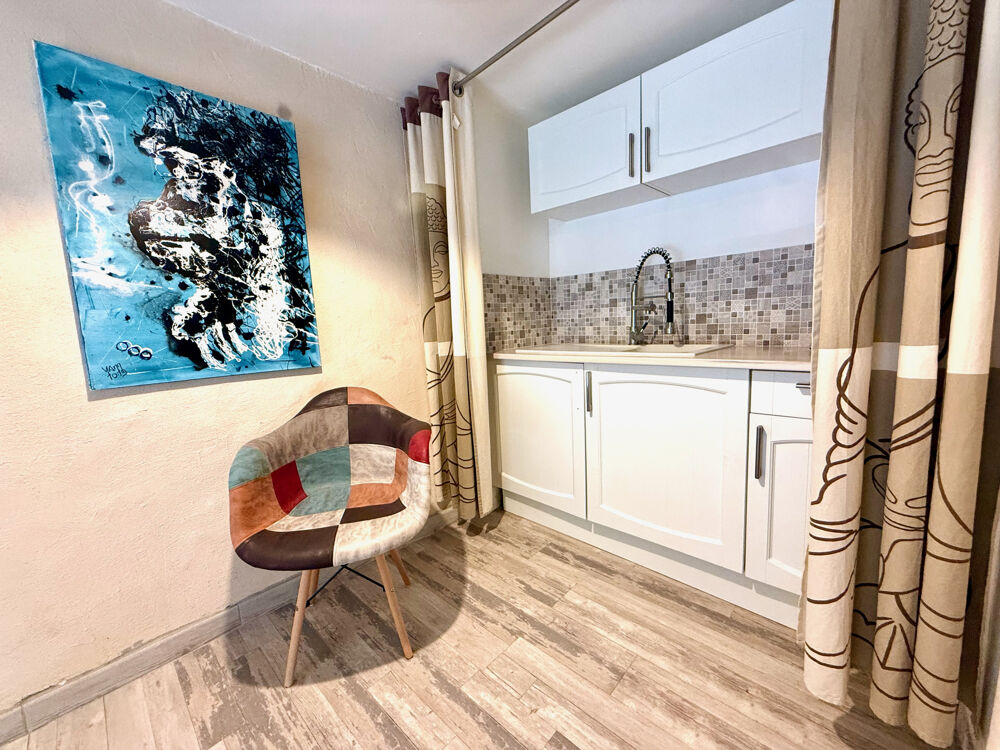 Vente Immeuble Nathalie SINARD vous présente cet immeuble de rapport à Piolenc - T2 + T3 + Studio avec cour intérieure et cav Piolenc