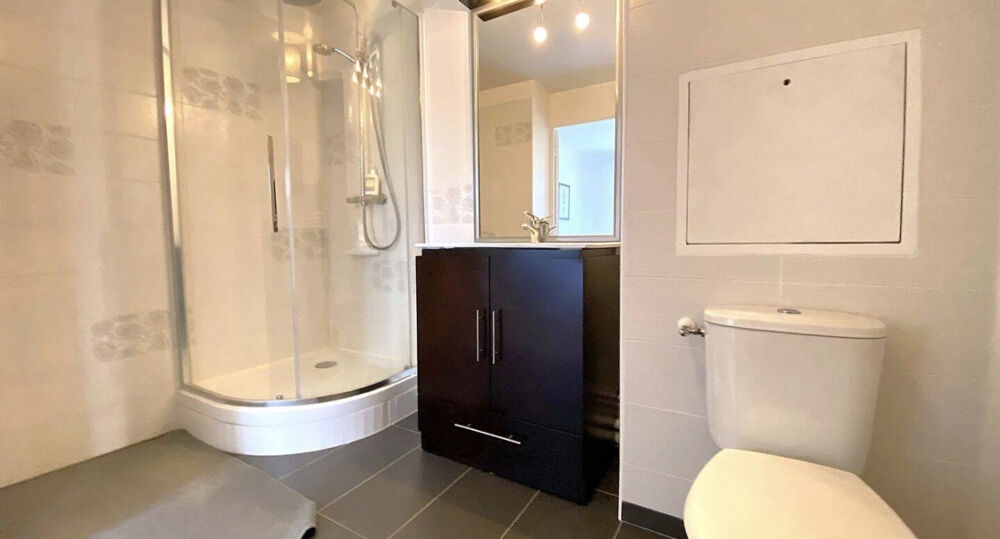 Vente Appartement Appartement F2 avec jardin, terrasse, parking et dépendance Plaisir