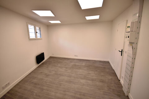 Bureau r&eacute;nov&eacute; de 20 m2 en centre-ville 370 78520 Limay