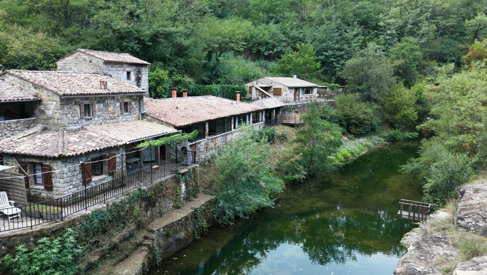 à vendre  Propriété/château Ribes (07260)