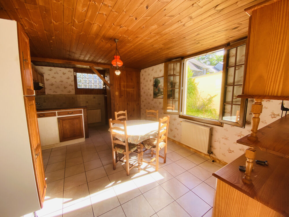 Vente Maison MAISON À RAFRAÎCHIR 98 M2   4 CHAMBRES   PROCHE LA GACILLY Cournon