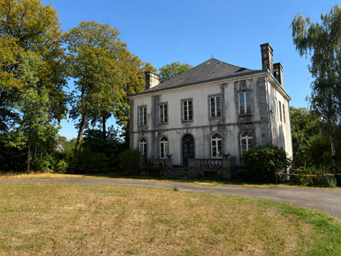   Manoir Propriété/château - 11 pièce(s) - 387 m²