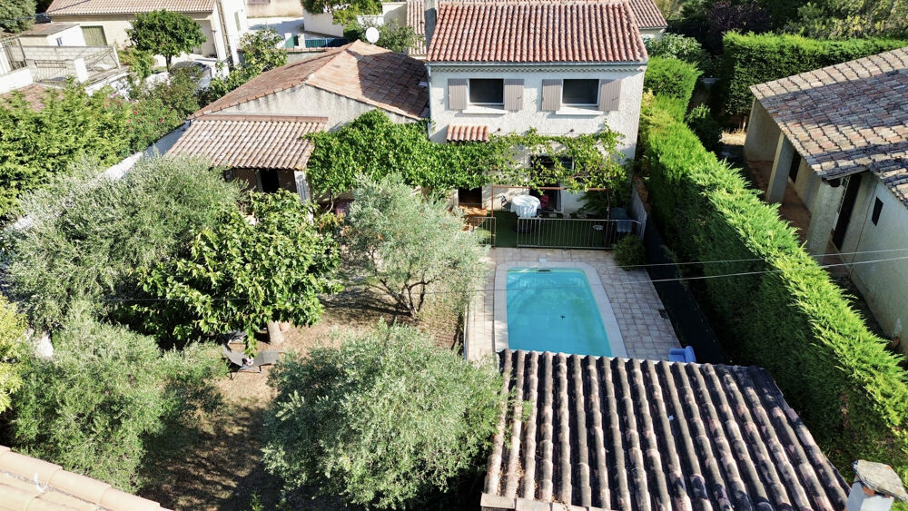Belle maison 3 chambres avec piscine et cuisine dété