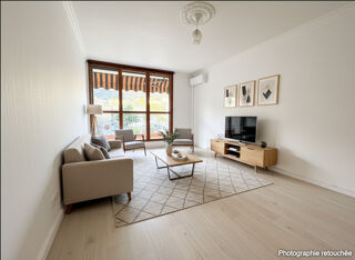 Vente Appartement T3 spacieux avec balcon, loggia et garage Carros