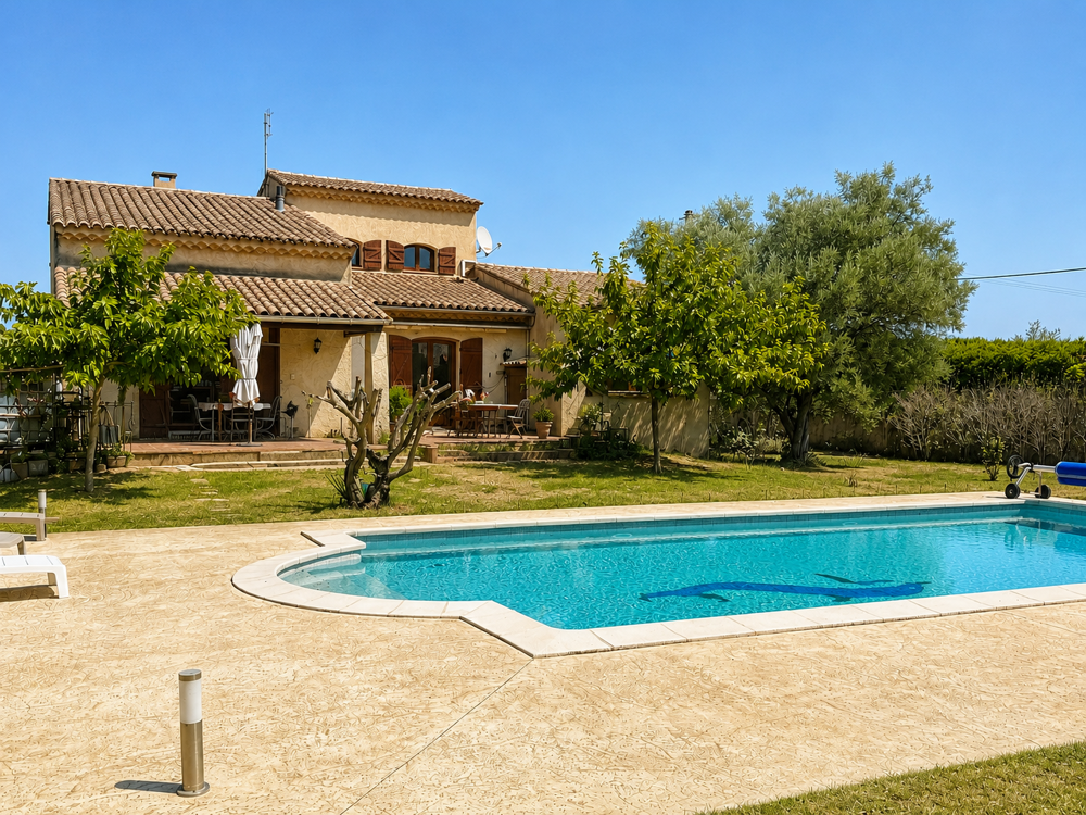 EXCLUSIVITE : MAISON à St-Alexandre (30) - 158 M2 - 3 chambres - 1 bureau - 2 garages - 1 atelier - Terrain 1